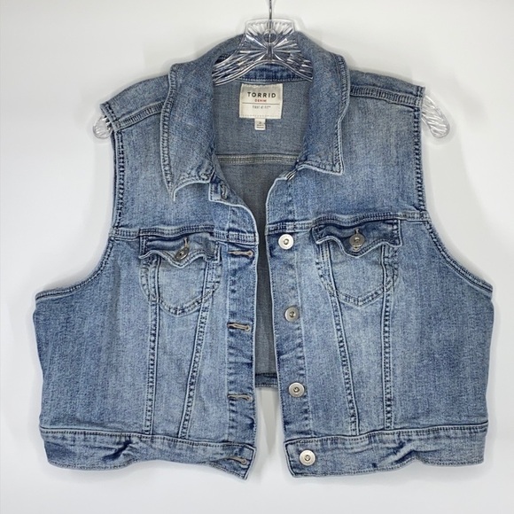 Torrid First At Fit Denim Jean Vest Size 2 - Picture 1 of 5